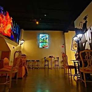 https://all-iron-hostel.sansebastianhotels.net
